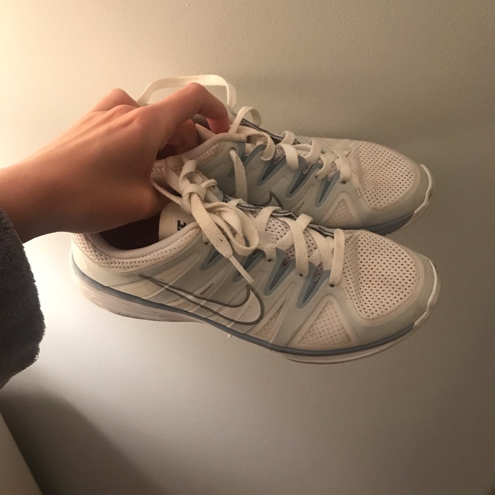 NIKE: sneakers